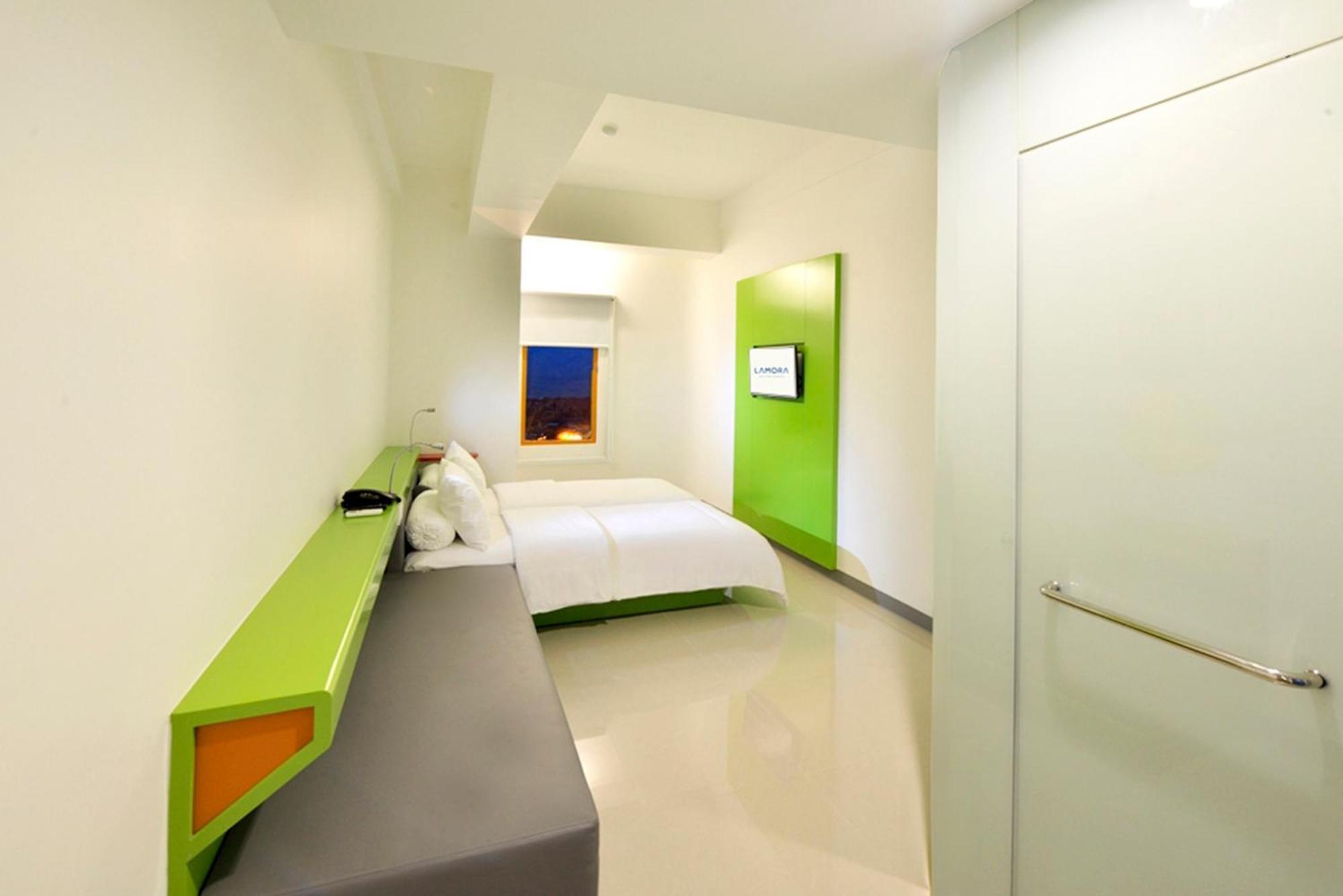 Lamora Kota Hotel 3*